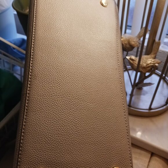 Kate Spade Cross Body purse or handbag beige color Good condition - Picture 4 of 11